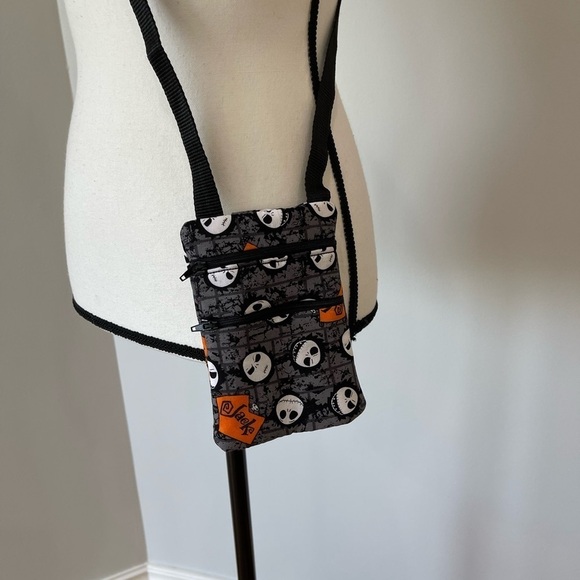 Nightmare Before Christmas new handmade two zippered crossbody NWOT - Picture 9 of 13